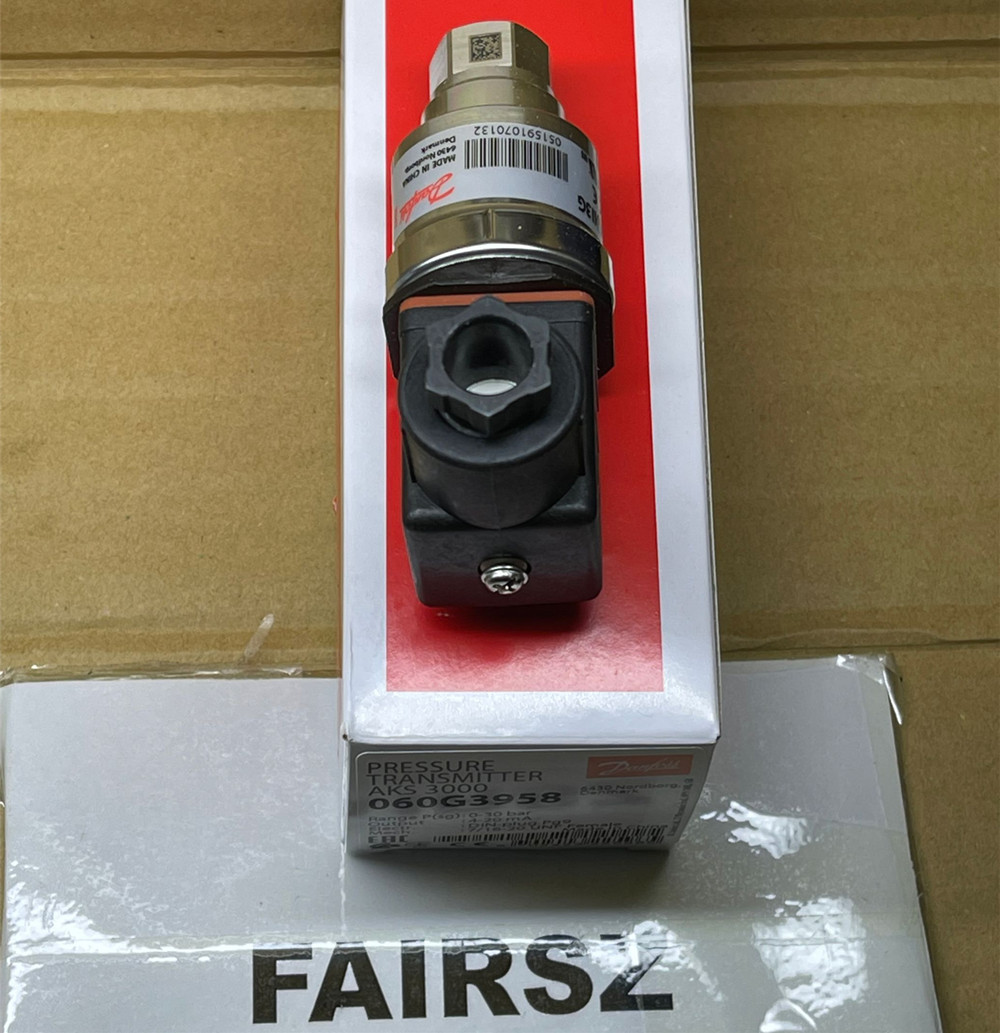 Original DANFOSS Pressure Transmitter AKS 3000 060G3958