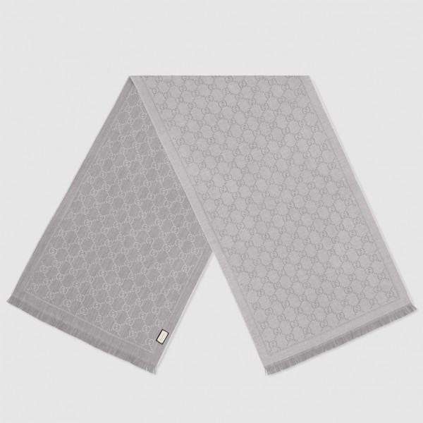 Gucci Grey GG Jacquard Pattern Knitted Scarf